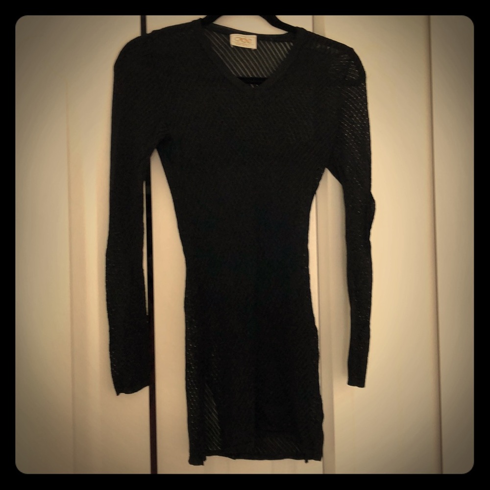 Cache semi-sheer black cover-up with long sleeves